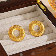 Wholesale 1 Pair Elegant Geometric Circle Titanium Steel Ear Studs - coojewelry