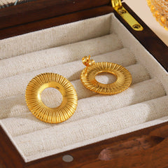 Wholesale 1 Pair Elegant Geometric Circle Titanium Steel Ear Studs - coojewelry