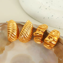 Wholesale 1 Pair IG Style Basic Classic Croissant Polishing Plating Pleated 304 Stainless Steel 18K Gold Plated Ear Studs - coojewelry