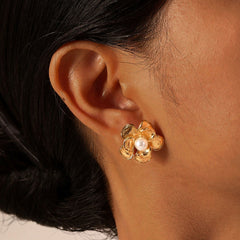 Wholesale 1 Pair IG Style Sweet Flower Inlay 201 Stainless Steel Artificial Pearls 18K Gold Plated Ear Studs - coojewelry