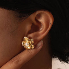 Wholesale 1 Pair IG Style Sweet Flower Inlay 201 Stainless Steel Artificial Pearls 18K Gold Plated Ear Studs - coojewelry