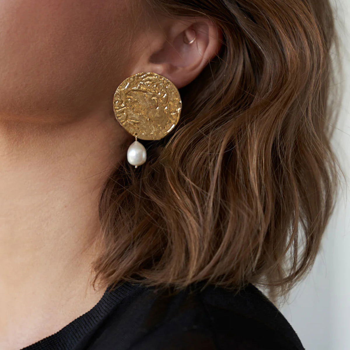 Wholesale 1 Pair Vacation Simple Style IG Style Round Plating 304 Stainless Steel 18K Gold Plated Drop Earrings - coojewelry