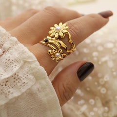 Wholesale 304 Stainless Steel 18K Gold Plated Retro Simple Style Plating Inlay Petal Artificial Pearls Zircon Rings - coojewelry