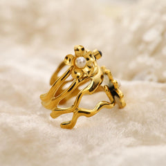 Wholesale 304 Stainless Steel 18K Gold Plated Retro Simple Style Plating Inlay Petal Artificial Pearls Zircon Rings - coojewelry