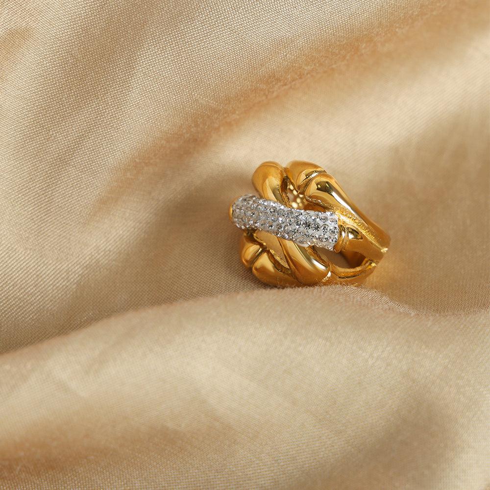 Wholesale Casual Simple Style Cross Titanium Steel Plating Inlay Artificial Diamond 18K Gold Plated Rings - coojewelry