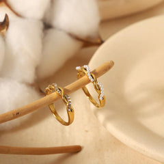 Wholesale Classic Twist Stainless Steel Rings | 18K Gold Plated with Pearl & Zircon Inlays - coojewelry