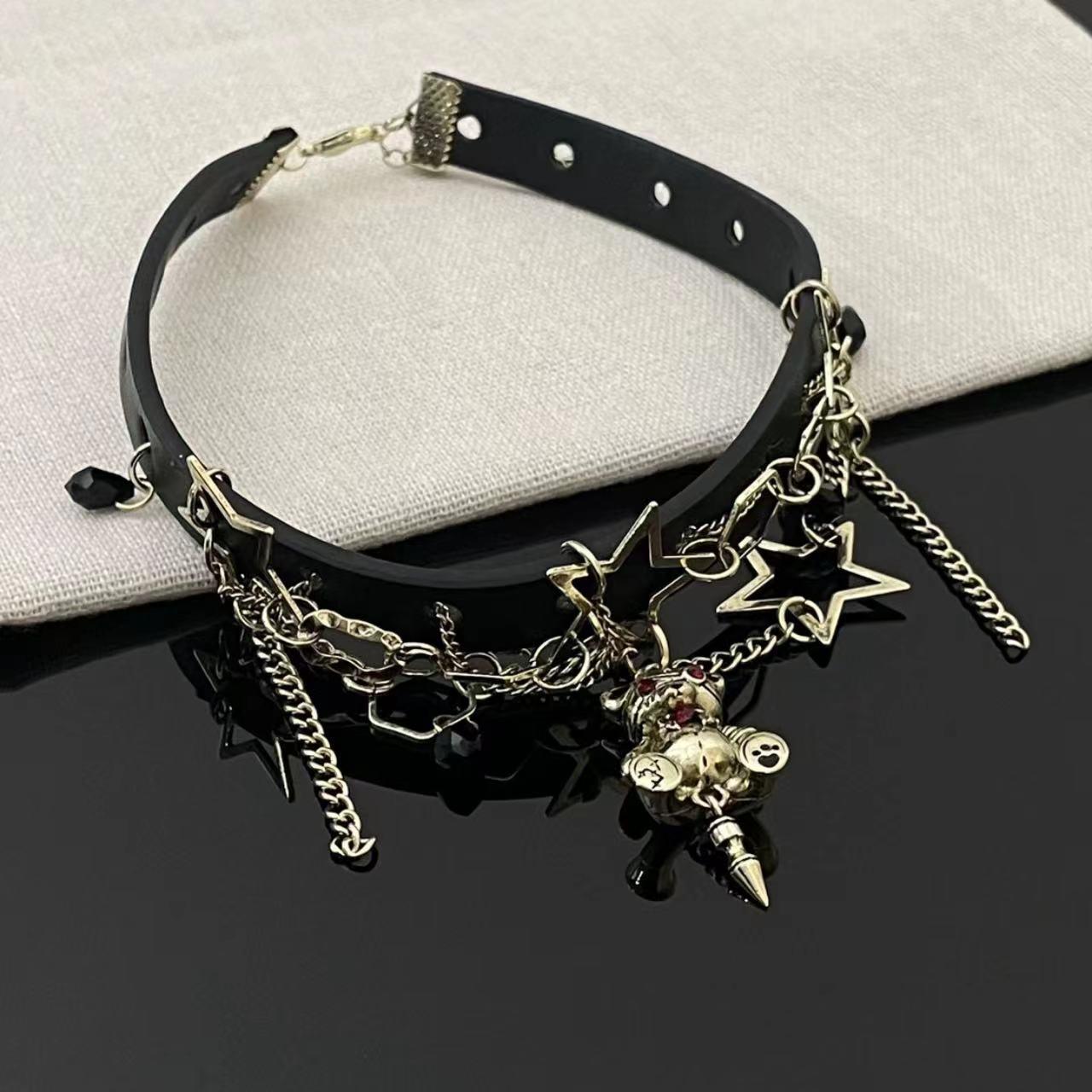 Wholesale Cool Style Star Bear Mixed Materials Chain Hollow Out Inlay Rhinestones Women's Choker - coojewelry