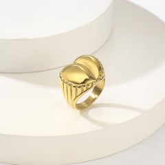 Wholesale Hip-Hop Retro Commute Heart Shape Rings Titanium Steel Gold Plated - coojewelry