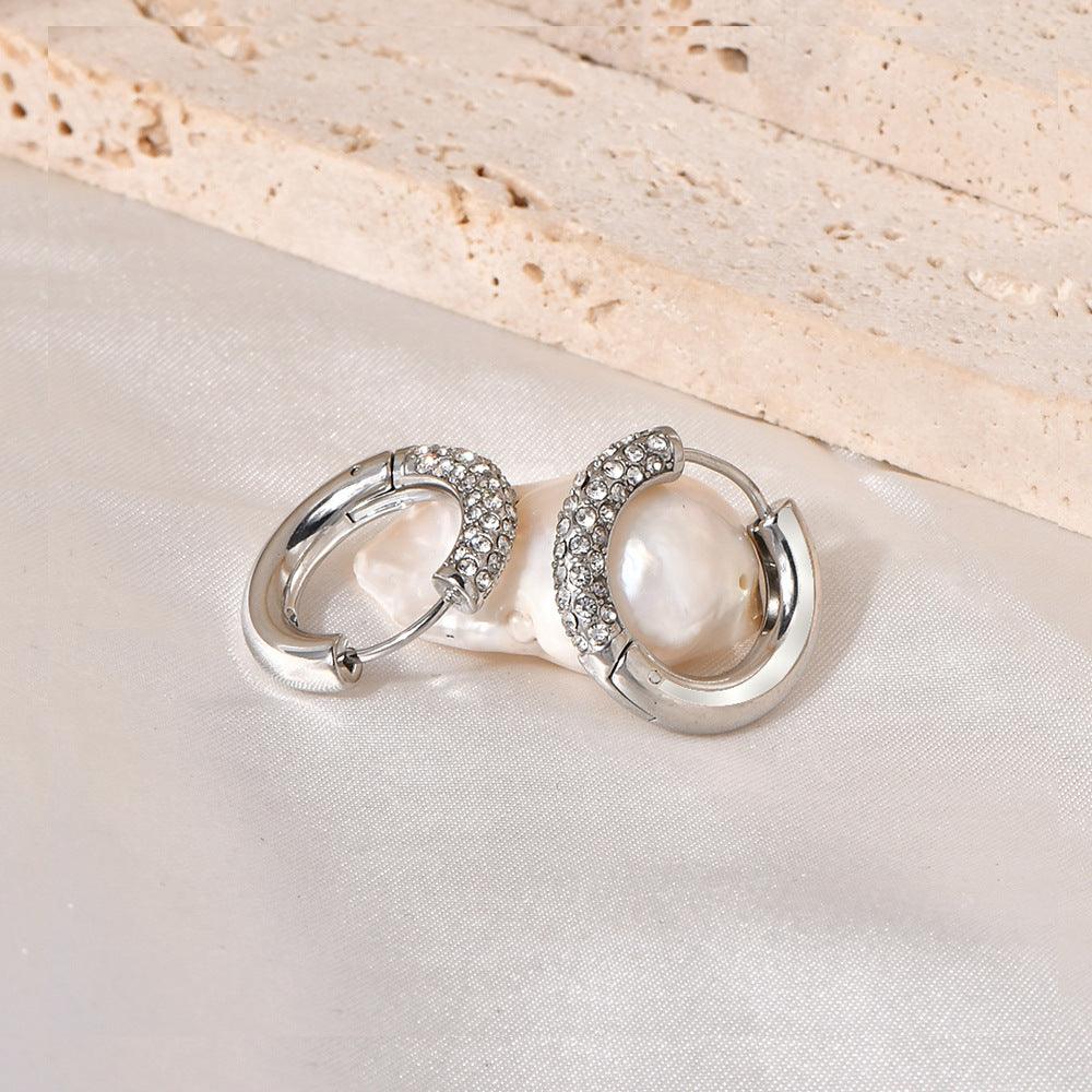 Wholesale Retro Geometric Inlay Titanium Steel Zircon 18K Gold Plated Earrings Pair - coojewelry