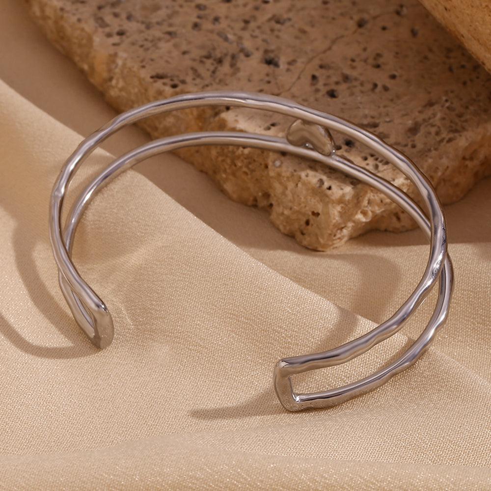 Wholesale Retro Simple Style Heart Shape Stainless Steel Enamel Plating 18K Gold Plated Bangle - coojewelry