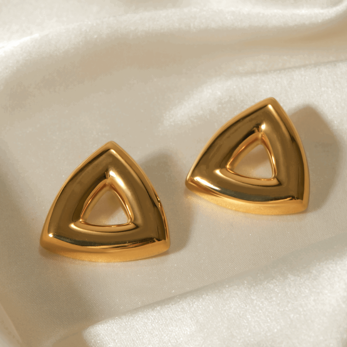 Wholesale Simple Classic Style Solid Color Plating Stainless Steel 18K Gold Plated Ear Studs Pair - coojewelry