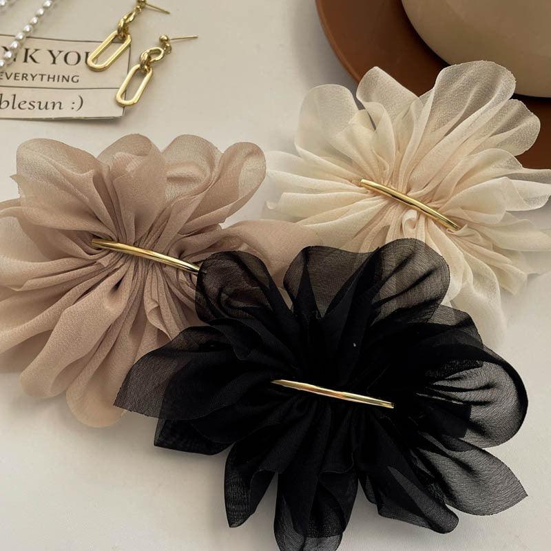 Wholesale Simple Style Commute Flower Silk Yarn Hair Clip - coojewelry