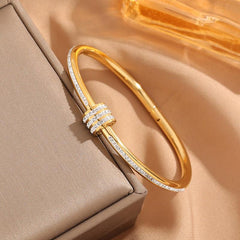 Wholesale Simple Style Round Bangle Titanium Steel Plating Gold Plated - coojewelry