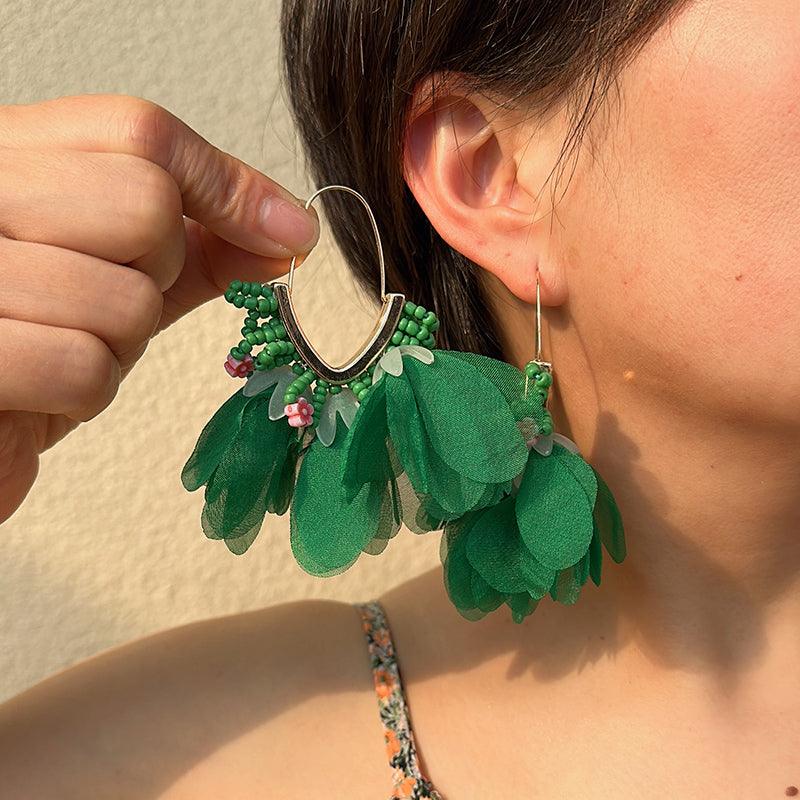 Wholesale Sweet Flower Alloy Cloth Glass Drop Earrings - coojewelry