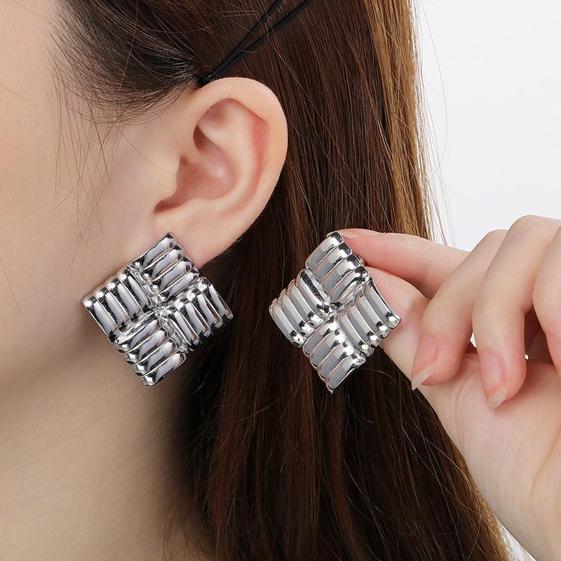 Wholesale Vintage Style Geometric 304 Stainless Steel 18K Gold Plated Ear Studs for Women - coojewelry