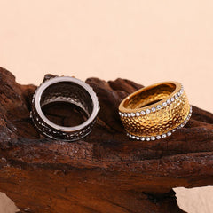 Wholesale Vintage Style Simple Geometric Stainless Steel Rings with Artificial Diamond Inlay 18k Gold Plated - coojewelry