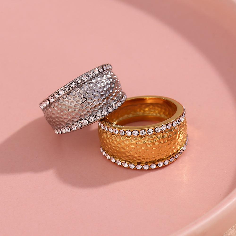 Wholesale Vintage Style Simple Geometric Stainless Steel Rings with Artificial Diamond Inlay 18k Gold Plated - coojewelry
