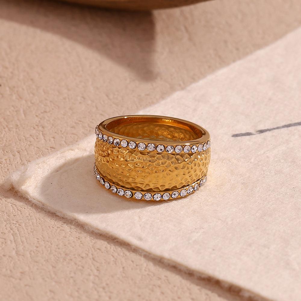 Wholesale Vintage Style Simple Geometric Stainless Steel Rings with Artificial Diamond Inlay 18k Gold Plated - coojewelry