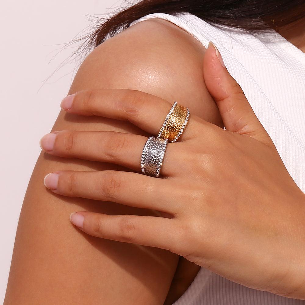 Wholesale Vintage Style Simple Geometric Stainless Steel Rings with Artificial Diamond Inlay 18k Gold Plated - coojewelry