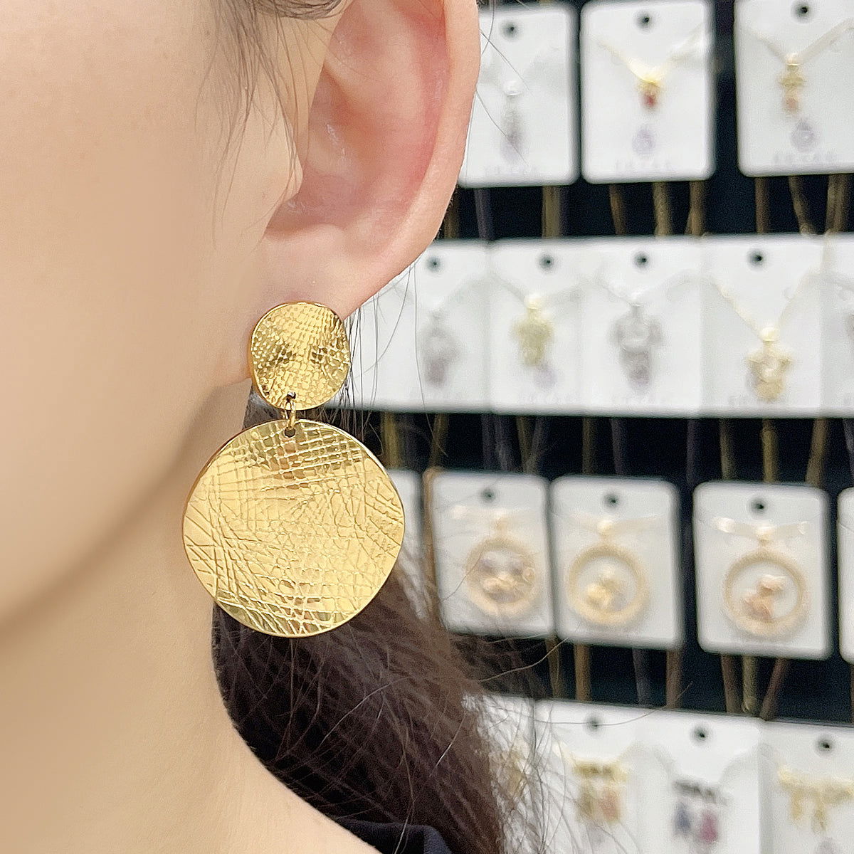 wholesale Exaggerated Simple Style Commute Geometric Pleated 304 Stainless Steel 18K Gold Plated Drop Earrings - coojewelry