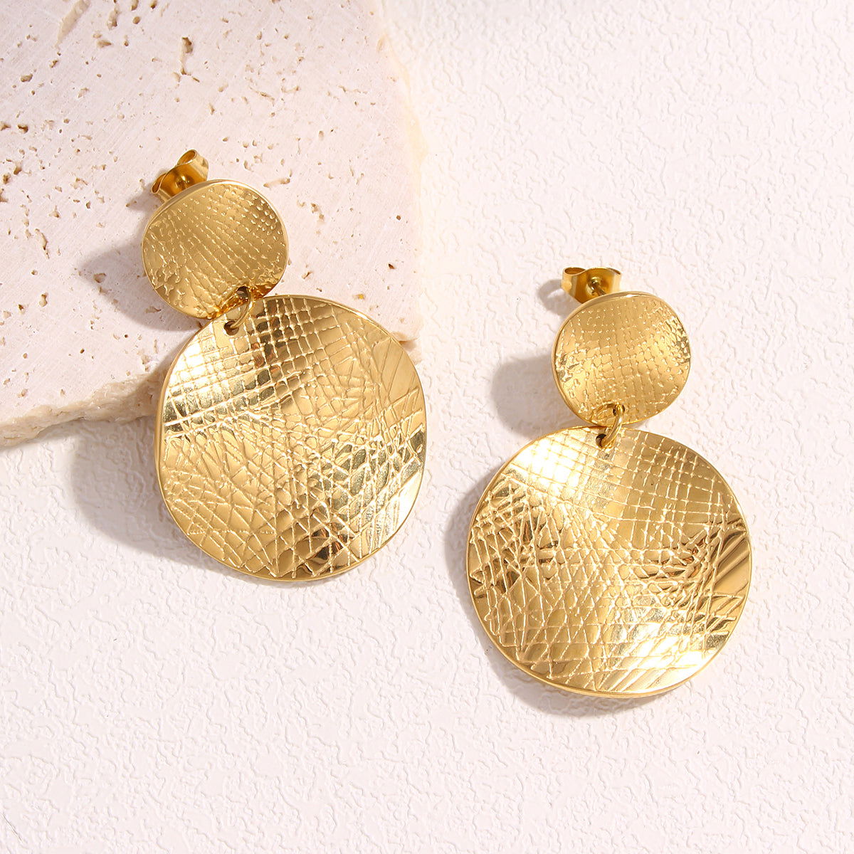 wholesale Exaggerated Simple Style Commute Geometric Pleated 304 Stainless Steel 18K Gold Plated Drop Earrings - coojewelry