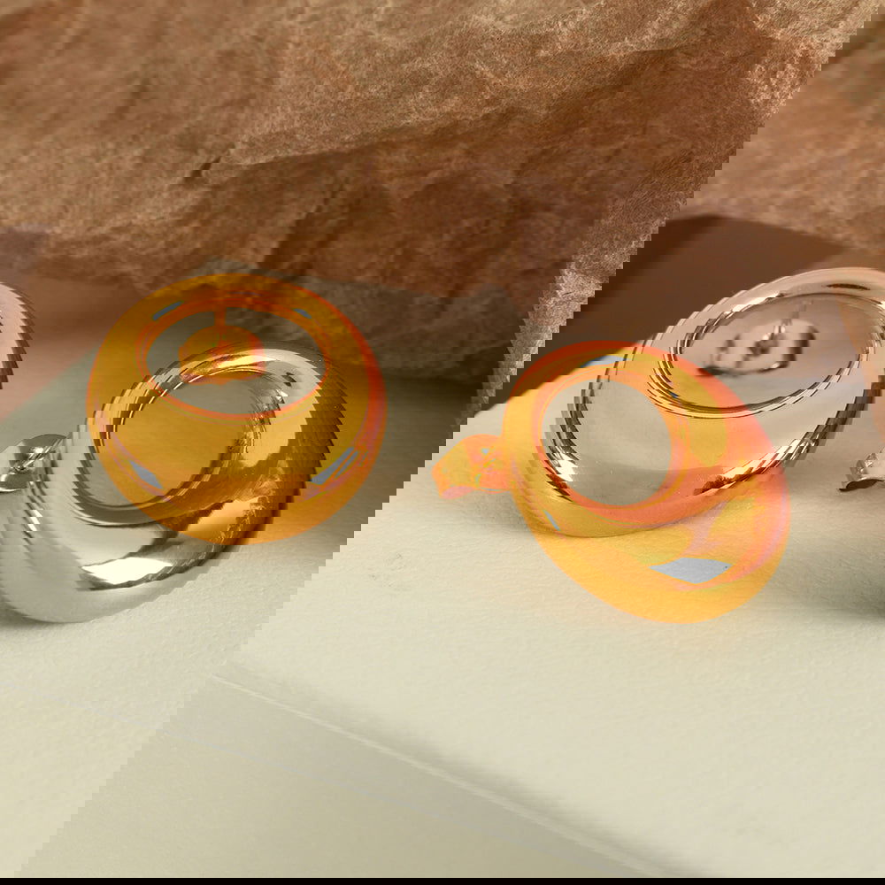wholesale IG Style Casual Elegant Circle Polishing Hollow Out 304 Stainless Steel 18K Gold Plated Ear Studs - coojewelry