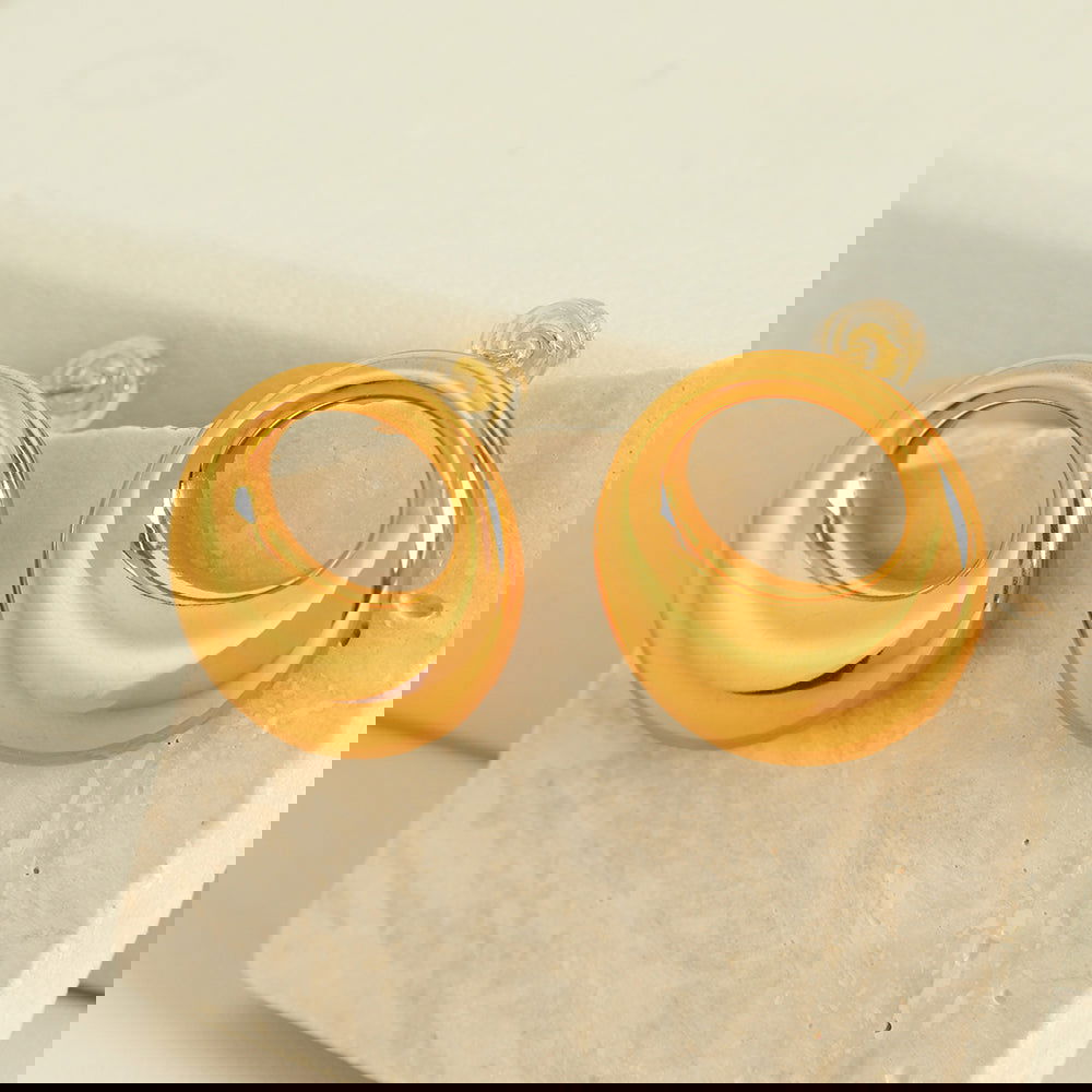 wholesale IG Style Casual Elegant Circle Polishing Hollow Out 304 Stainless Steel 18K Gold Plated Ear Studs - coojewelry