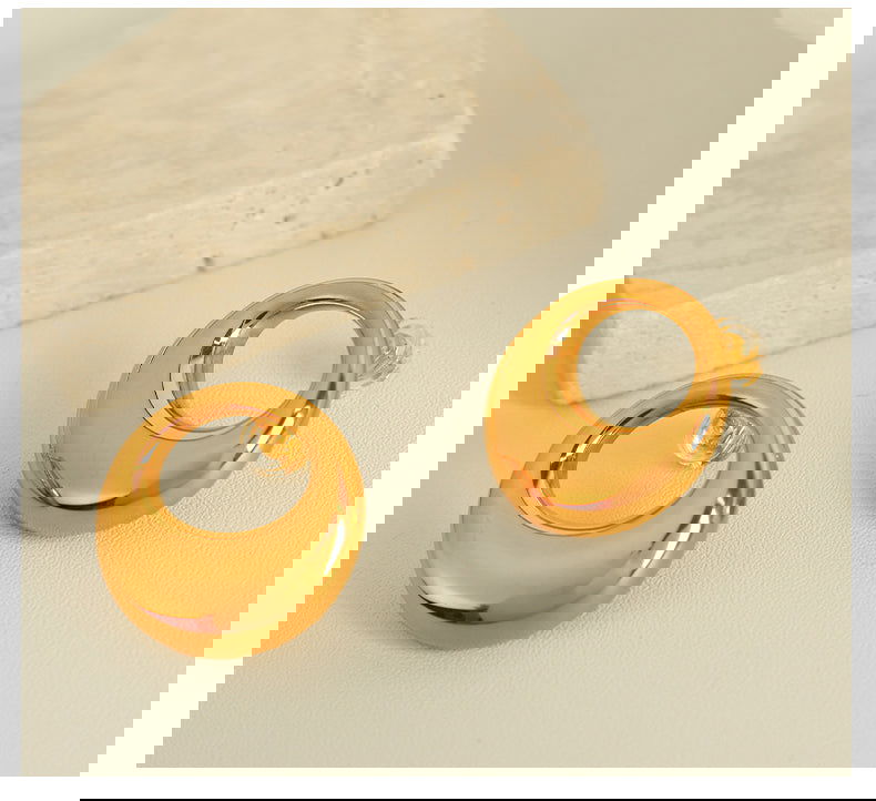 wholesale IG Style Casual Elegant Circle Polishing Hollow Out 304 Stainless Steel 18K Gold Plated Ear Studs - coojewelry